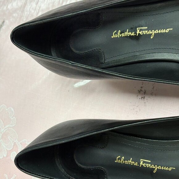 NEW-Salvatore Ferragamo-54595-Women Black Leather heel Dress shoes.Sz-8B.Italy. - Picture 13 of 14